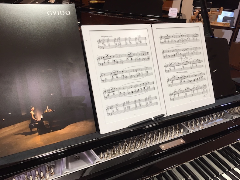 アナログとデジタルの交錯】世界初の電子楽譜専用端末「GVID」